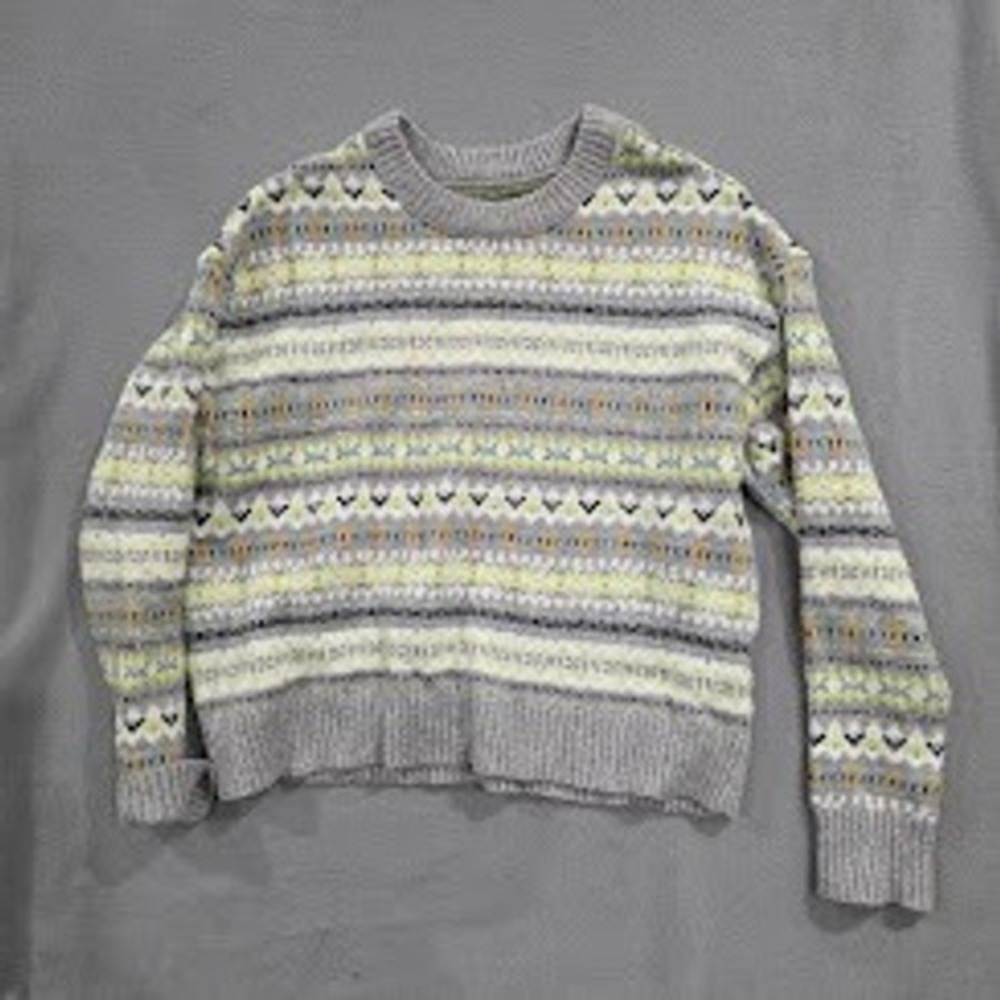 American Eagle Fair Isle Sweater Women Medium Grey Yellow Knit Crewneck Pullover
